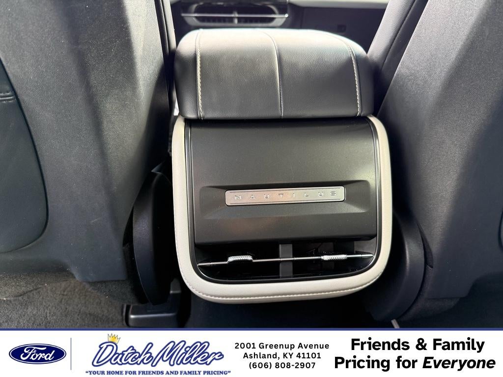 2024 Lincoln Nautilus Reserve