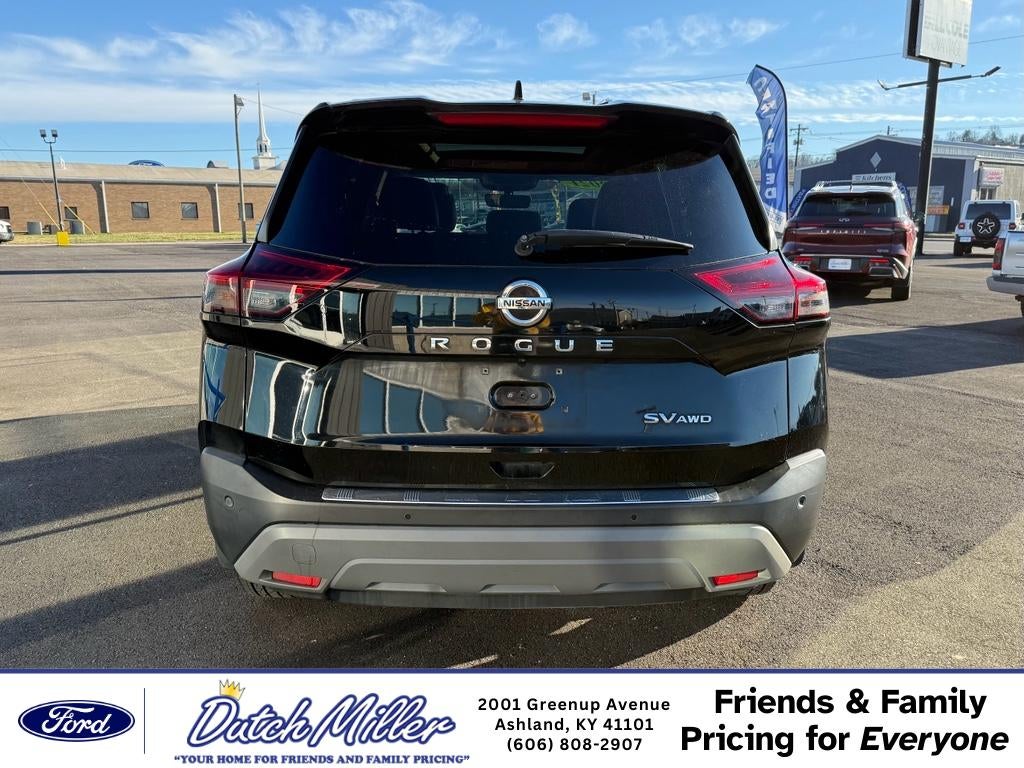 2021 Nissan Rogue SV