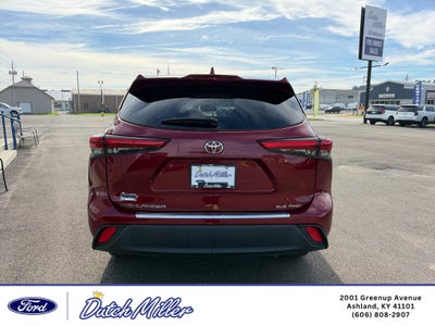 2022 Toyota Highlander XLE