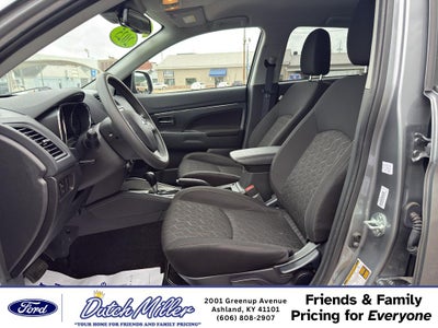 2025 Mitsubishi Outlander Sport SE