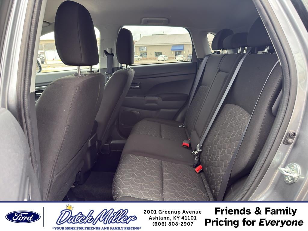 2025 Mitsubishi Outlander Sport SE