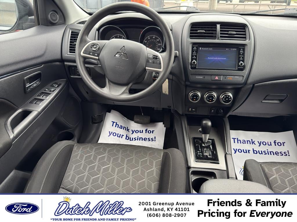 2025 Mitsubishi Outlander Sport SE