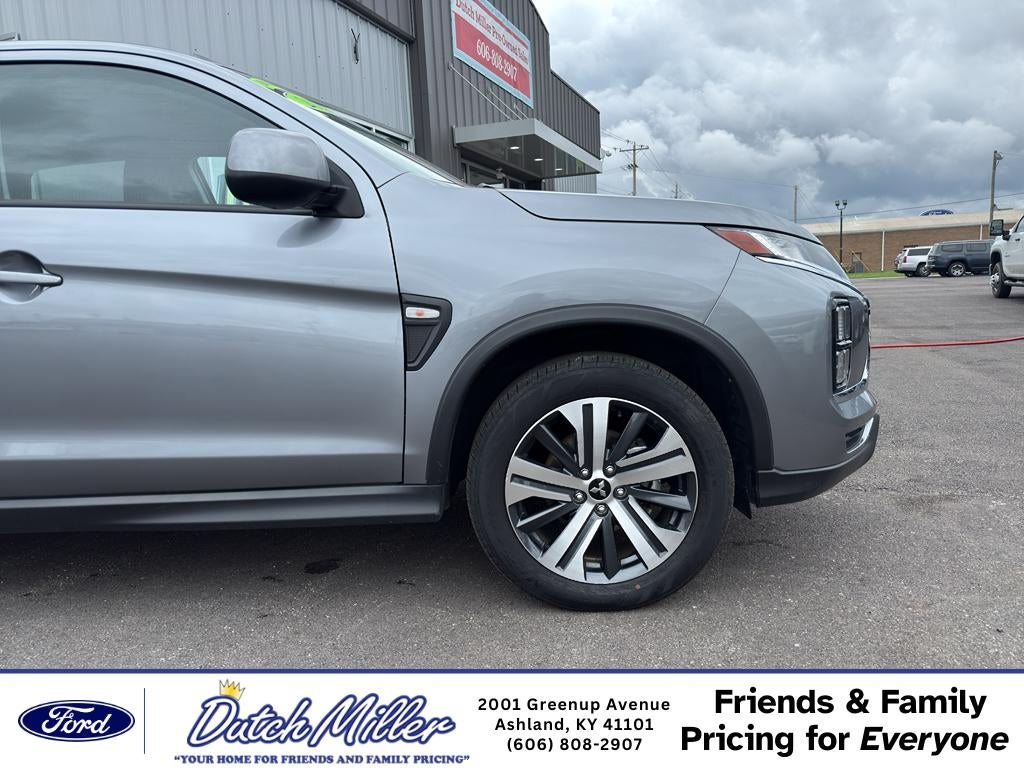 2025 Mitsubishi Outlander Sport SE
