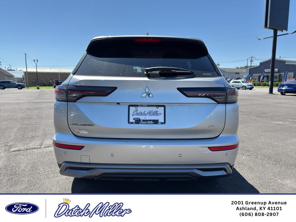 2025 Mitsubishi Outlander SE