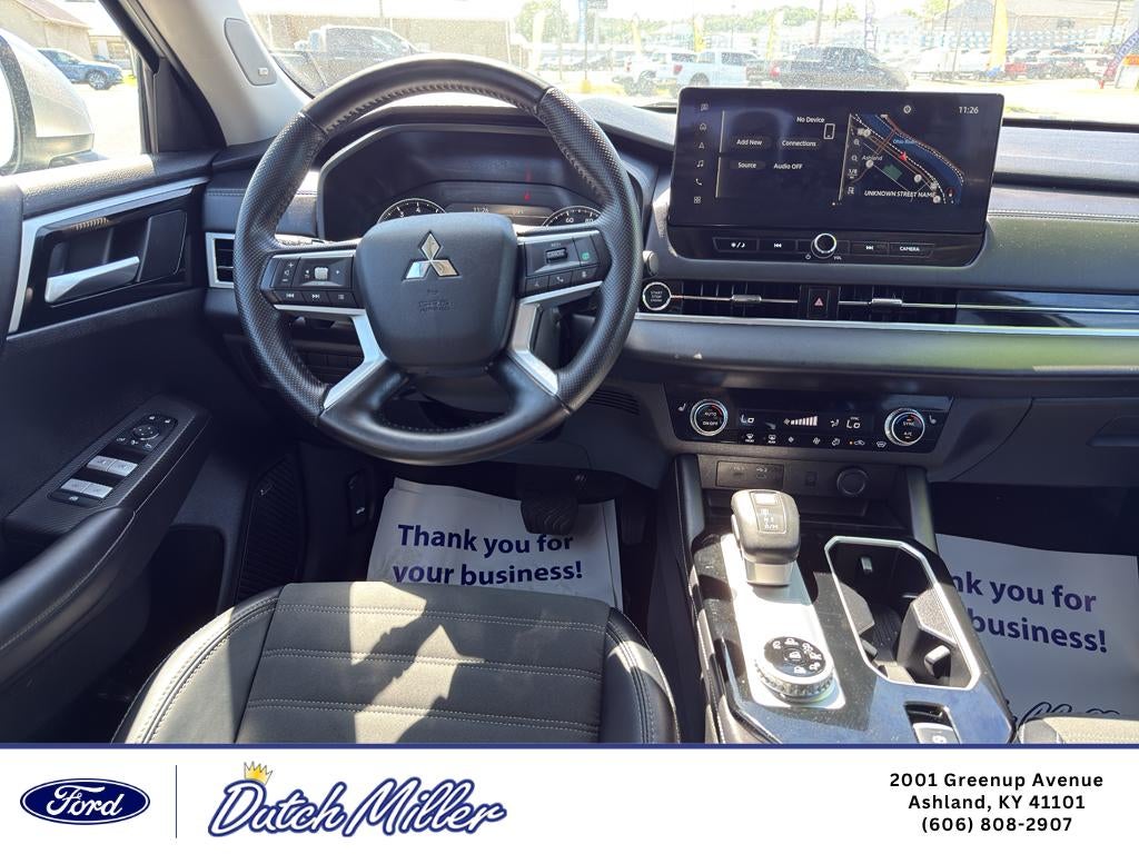 2025 Mitsubishi Outlander SE
