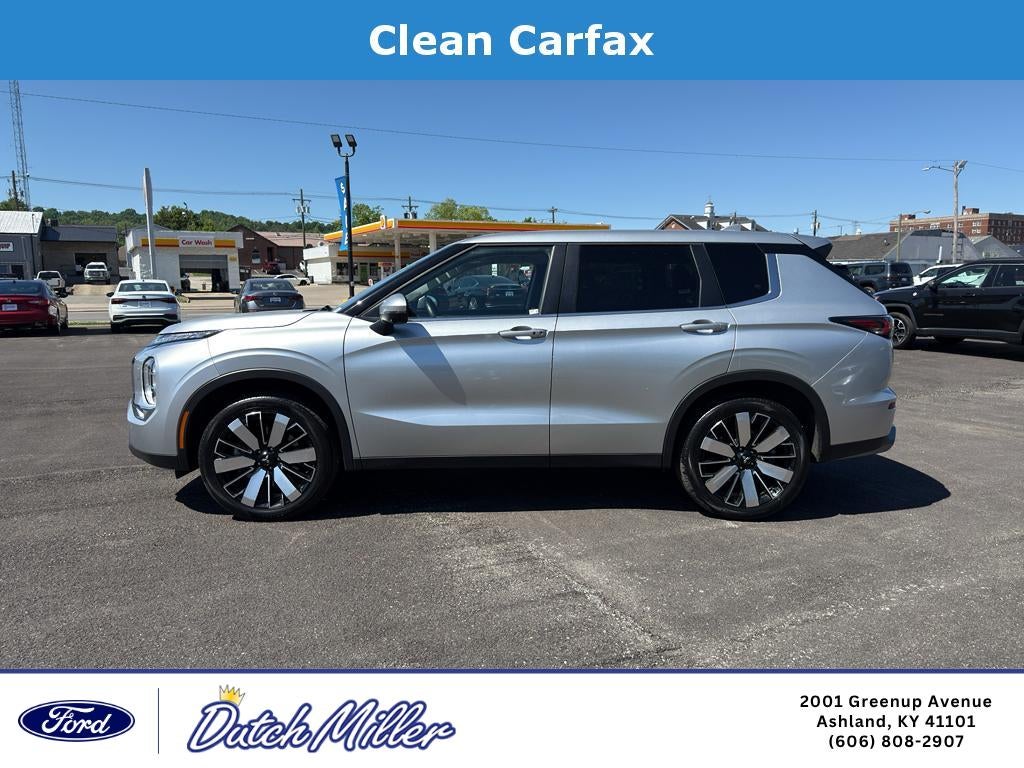 2025 Mitsubishi Outlander SE