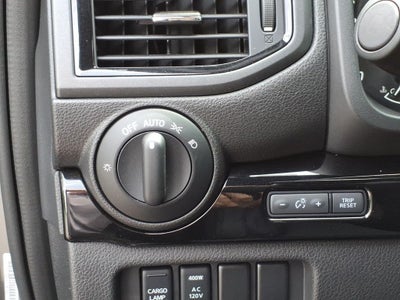 2024 Nissan TITAN Crew Cab SV