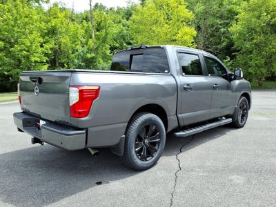2024 Nissan TITAN Crew Cab SV