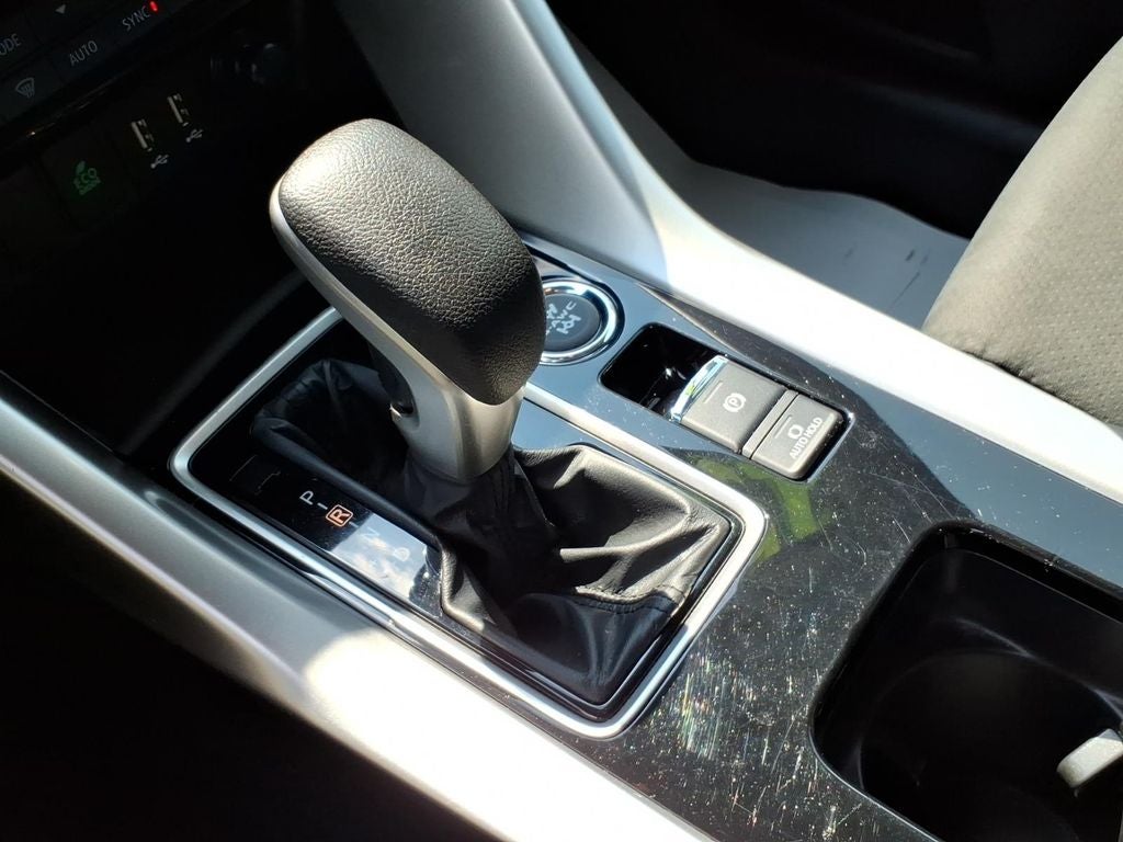 2025 Mitsubishi Eclipse Cross SE