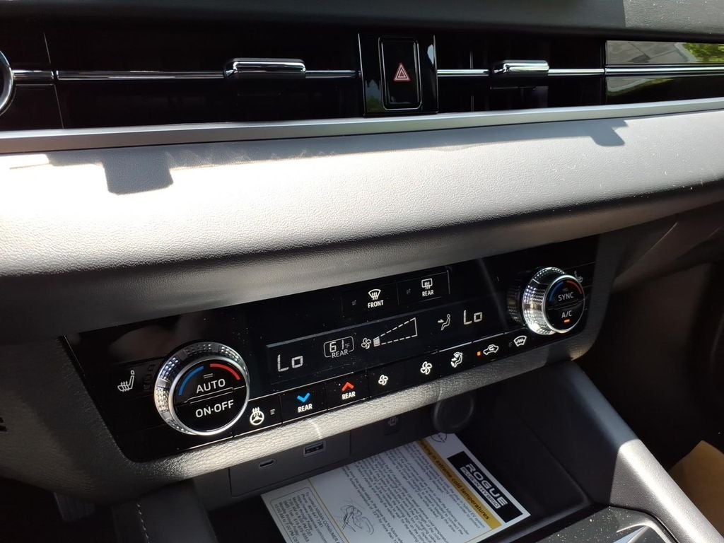2026 Nissan Rogue Plug-in Hybrid Platinum