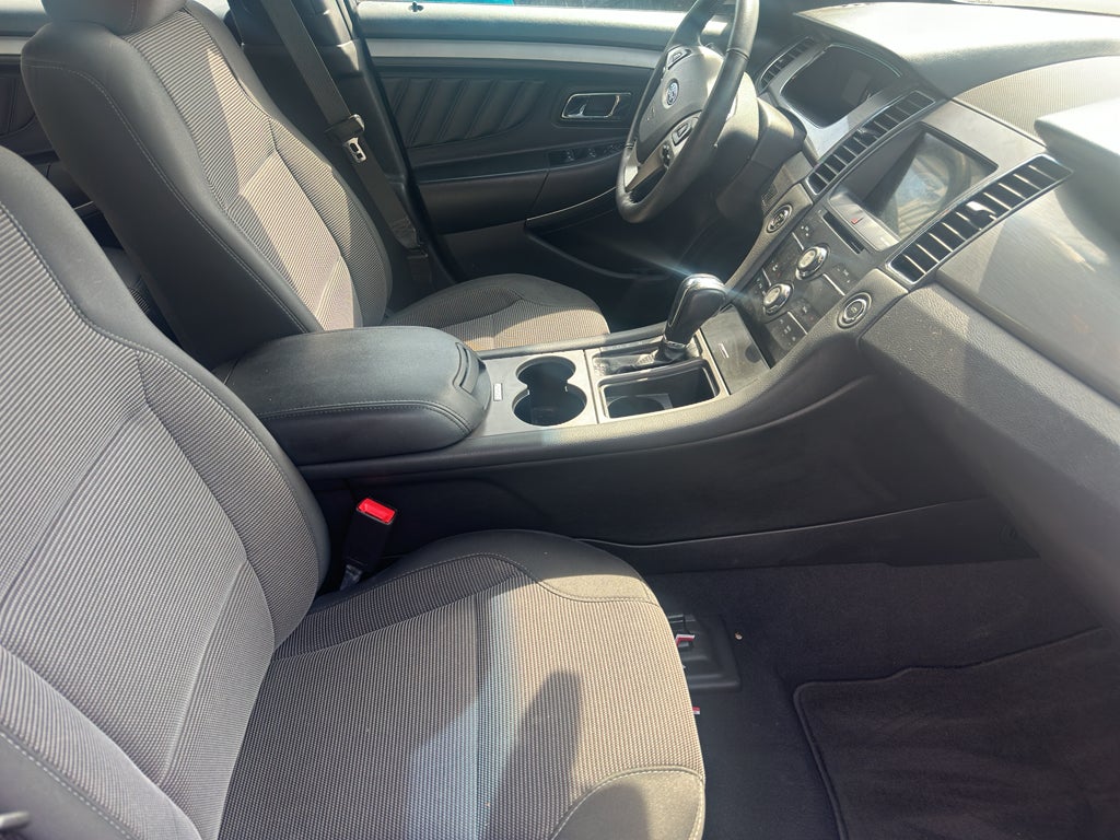 2018 Ford Taurus SEL