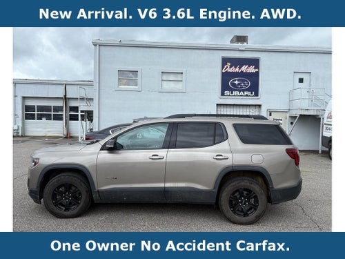 2022 GMC Acadia AT4