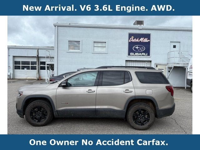 2022 GMC Acadia AT4