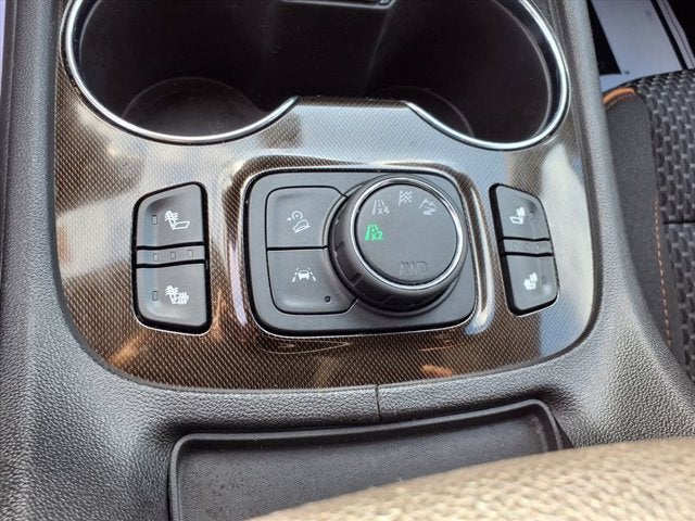 2022 GMC Acadia AT4
