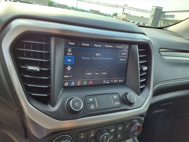 2022 GMC Acadia AT4