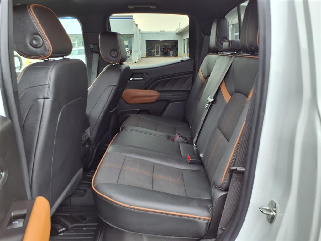 2023 GMC Canyon 4WD AT4