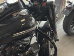 2011 Harley-Davidson FLHRXS Base