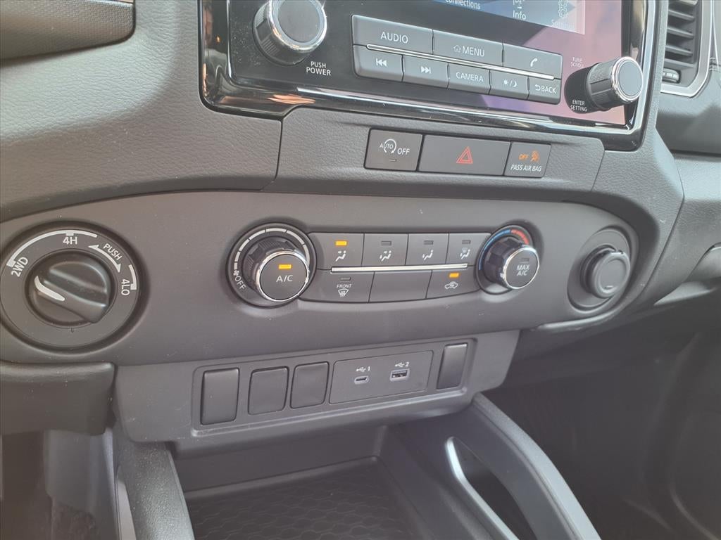 2024 Nissan Frontier SV