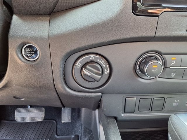 2024 Nissan Frontier SV