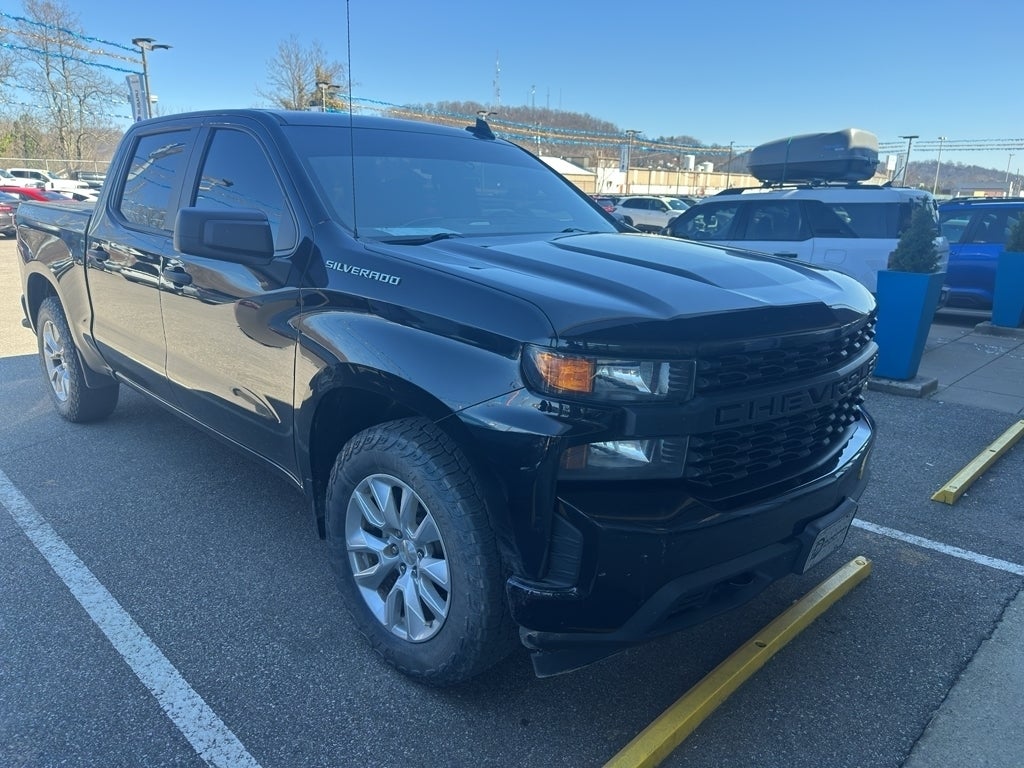 2022 Chevrolet Silverado Custom