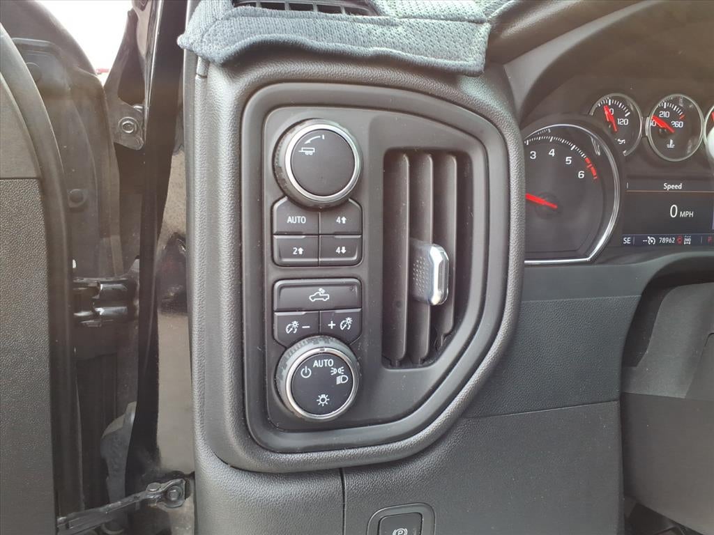 2022 Chevrolet Silverado Custom Trail Boss