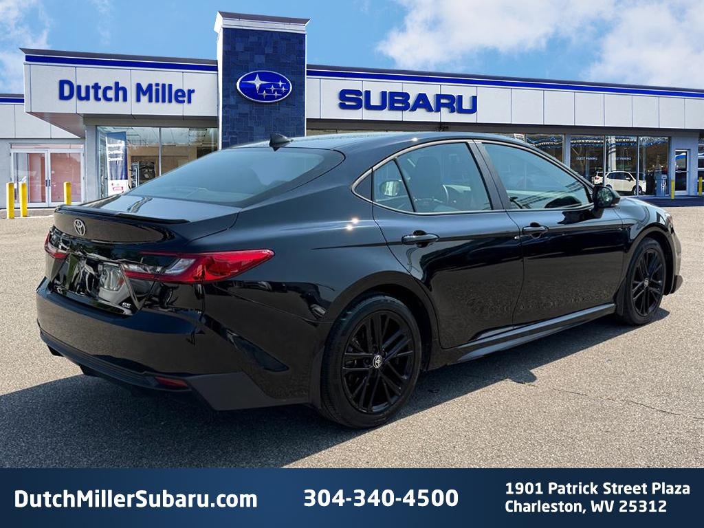 2025 Toyota Camry Hybrid SE