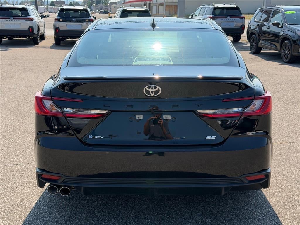 2025 Toyota Camry Hybrid SE