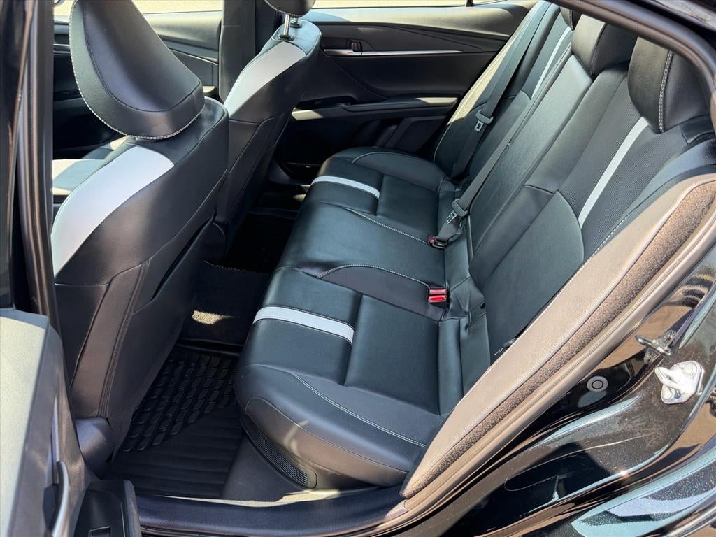 2025 Toyota Camry Hybrid SE
