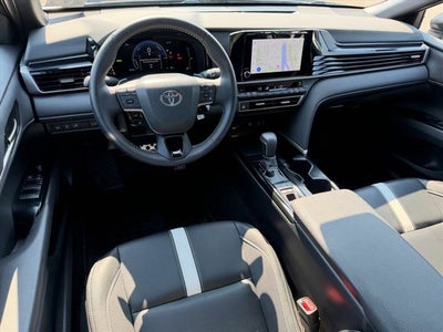 2025 Toyota Camry Hybrid SE