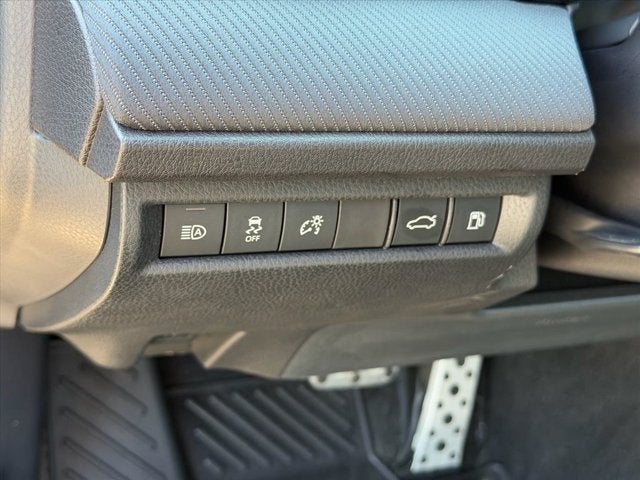 2025 Toyota Camry Hybrid SE