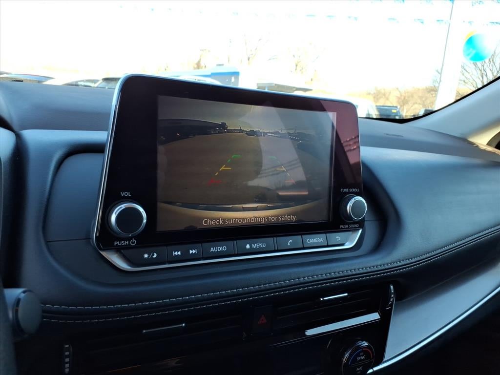 2022 Nissan Rogue SV