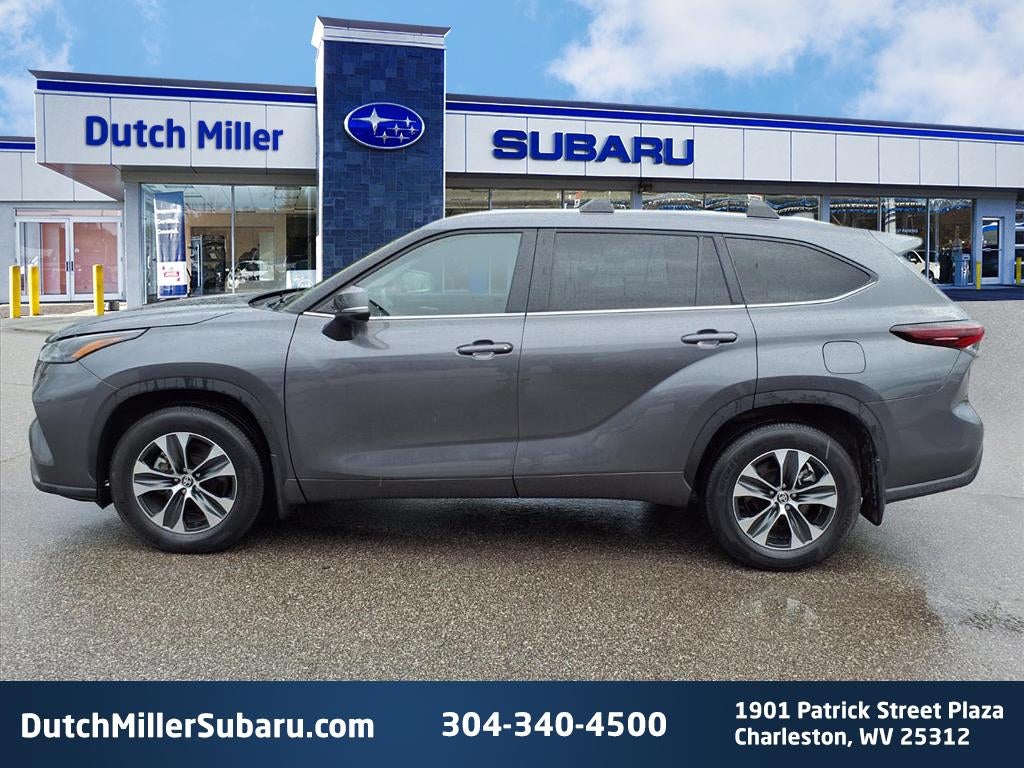 2025 Toyota Highlander XLE