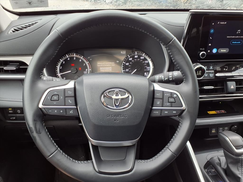 2025 Toyota Highlander XLE