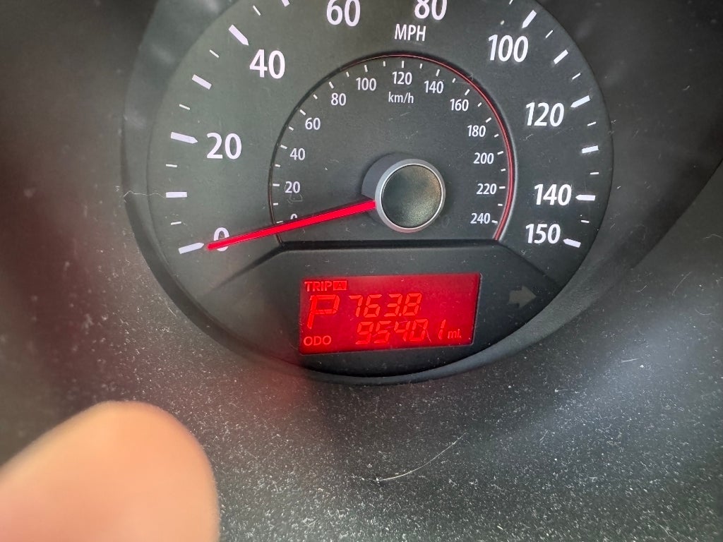 2012 Kia Sorento LX