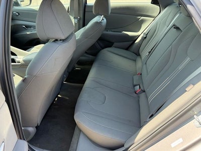 2025 Hyundai Elantra SEL Convenience