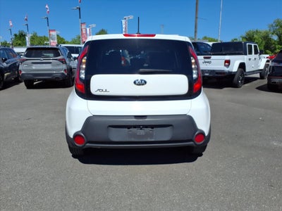 2016 Kia Soul Base