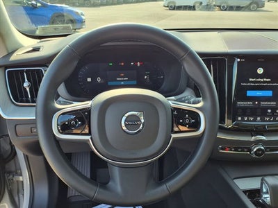 2025 Volvo XC60 Plus