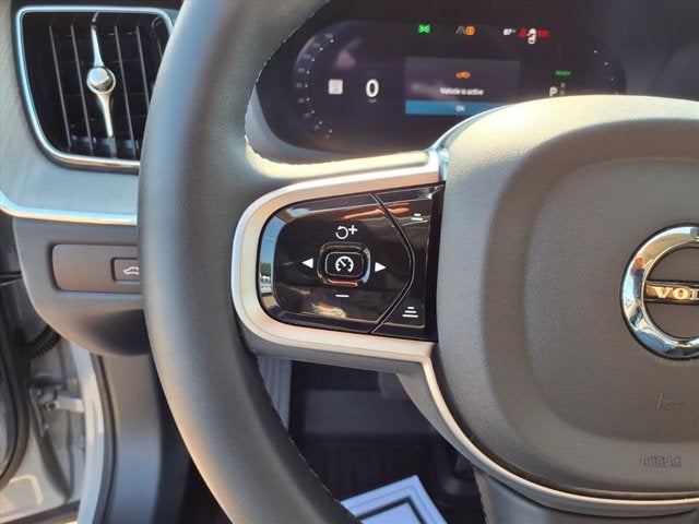 2025 Volvo XC60 Plus