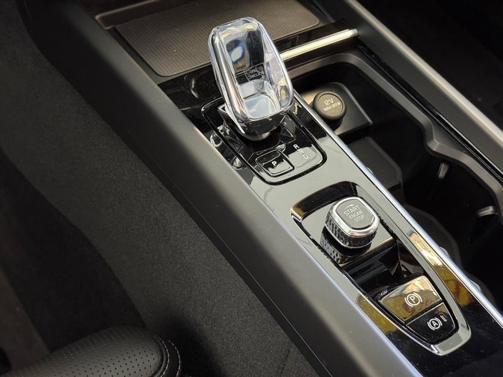 2026 Volvo XC60 Ultra Black Edition