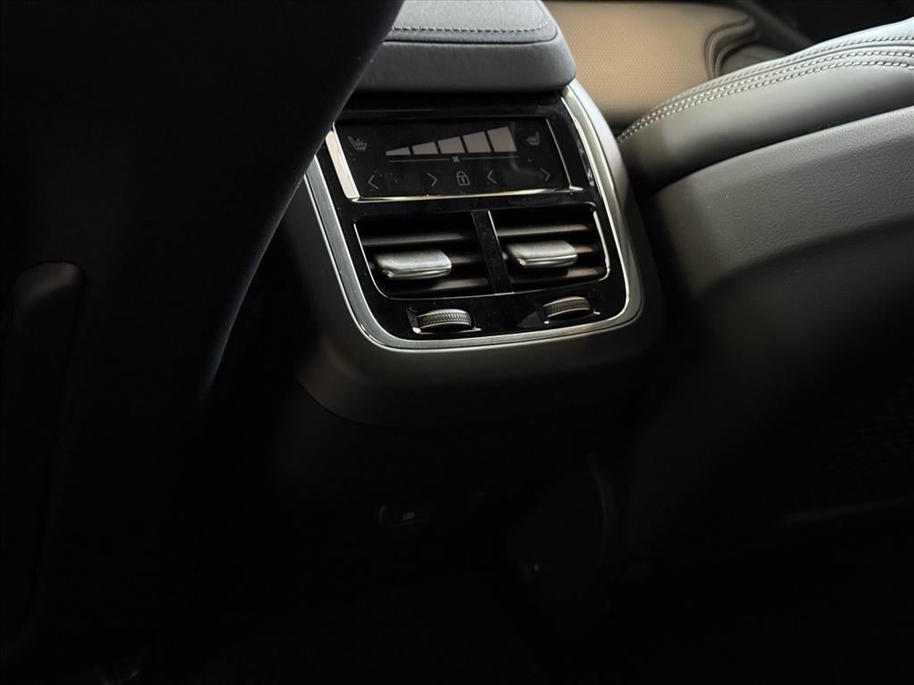 2026 Volvo XC60 Ultra Black Edition